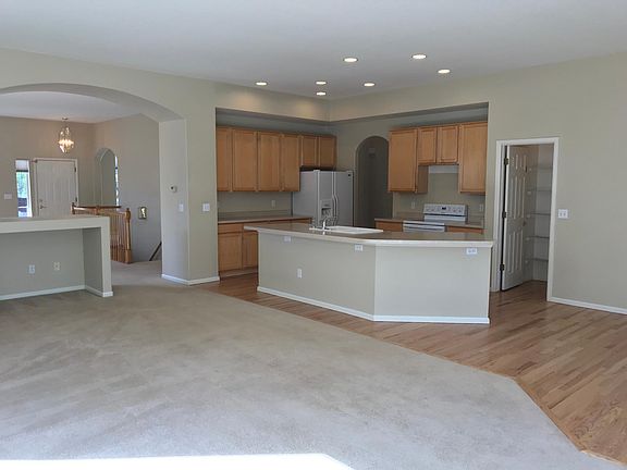 Family Room to Kitchen