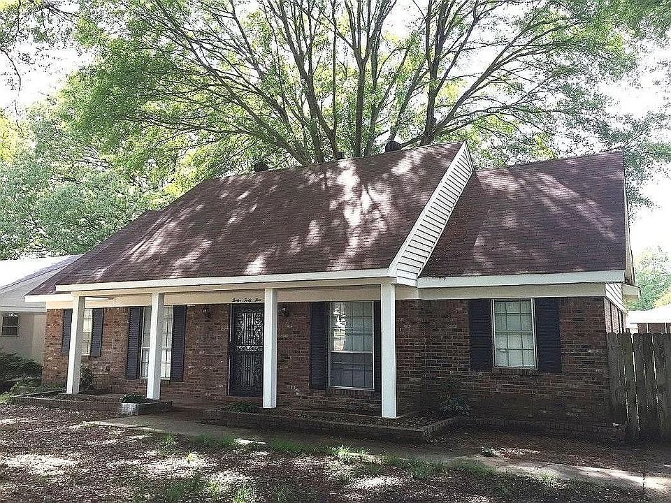 1st image of 1245 Heathcliff Dr