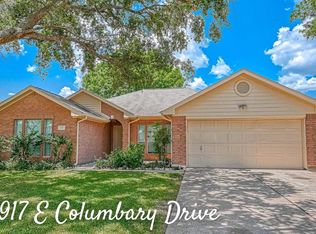 4917 E Columbary Dr, Rosenberg, TX 77471