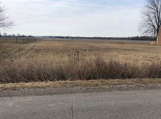 8611 Gilmour Ln, Freeland, MI 48623