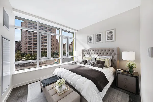 Rented by Compass | media 9