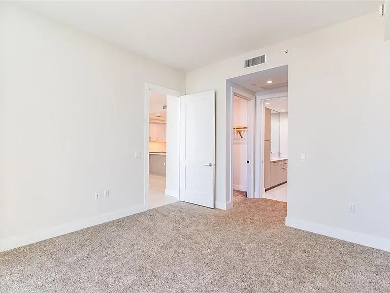 275 1st Ave S #2208 — Photo 28