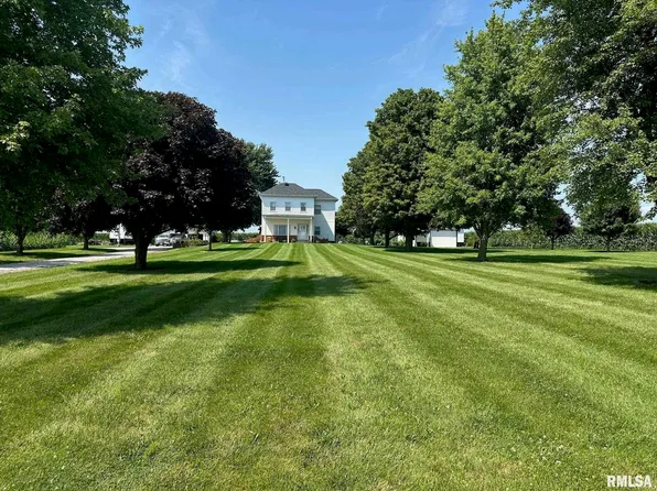 428 E 1050 North Rd, Morrisonville, IL 62546