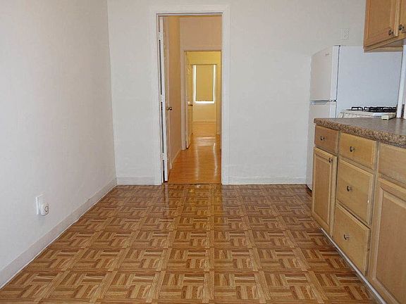 3rd image of 214 Freeman St APT 1R