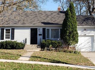 119 Flint St, Sun Prairie, WI 53590