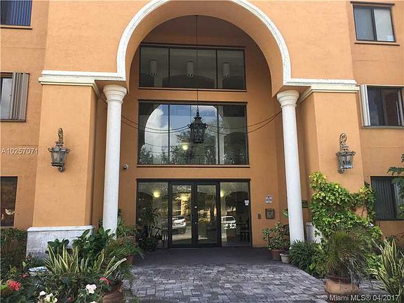 2nd image of 9340 Fontainebleau Blvd APT 508