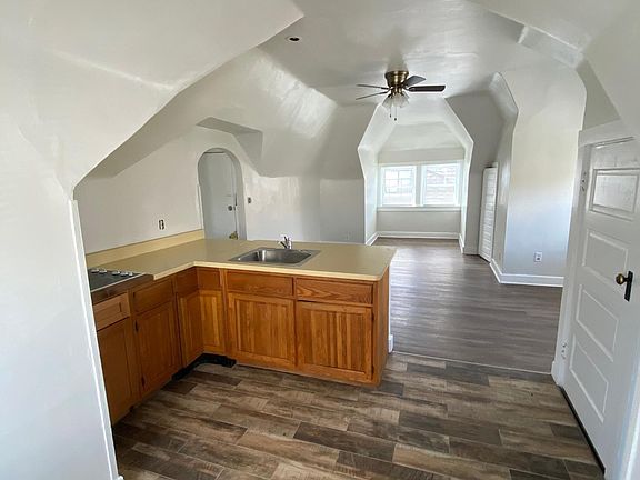 5th image of 2234 Highland Ave #3
