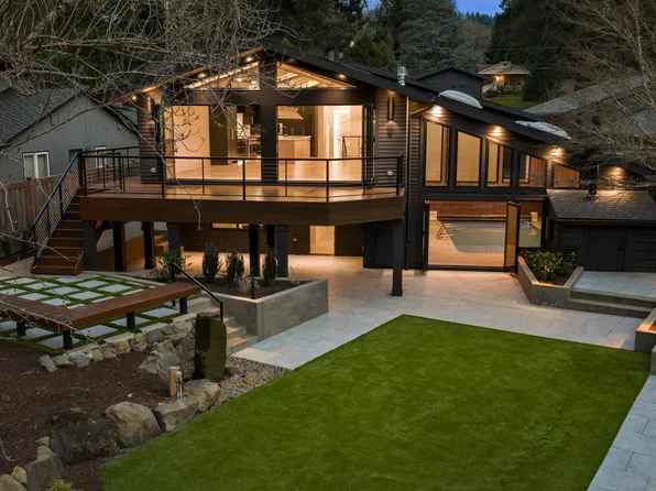 17763 Kelok Rd, Lake Oswego, OR 97034