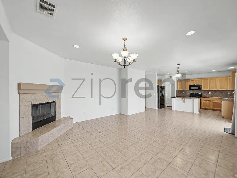 294 Kieswetter St — Photo 25
