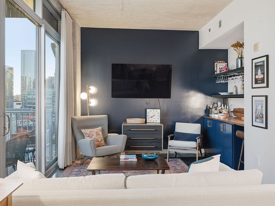 1st image of 301 Demonbreun St Unit 1718