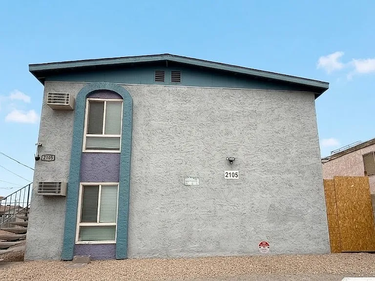 2105 Webster St #3 — Photo 1
