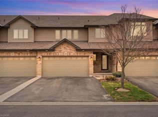 441 Stonehenge Dr #33, Hamilton, ON