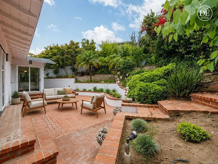 7920 Avenida Alamar — Photo 33