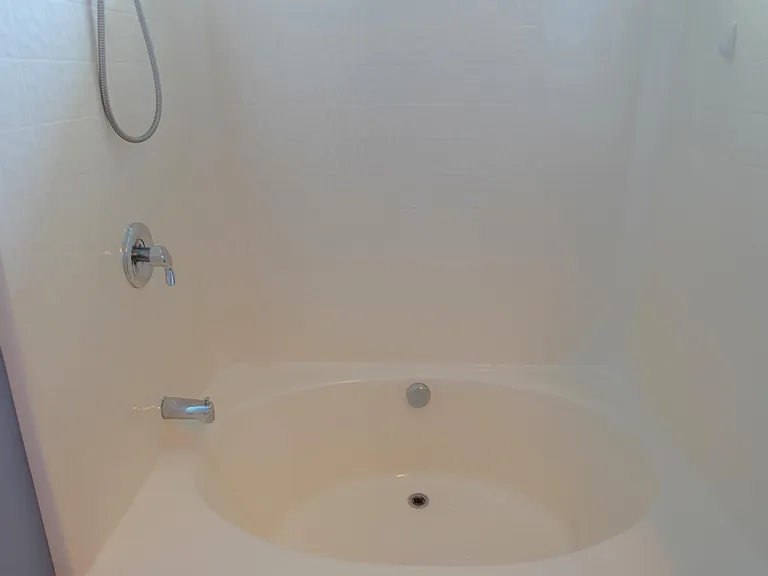 202 Elise Dr #1 — Photo 29