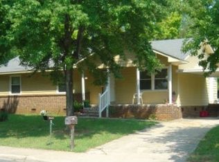 1516 Burton St, Charlotte, NC 28206