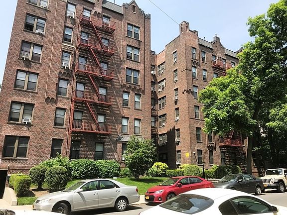 2nd image of 8384 116th St APT 1J