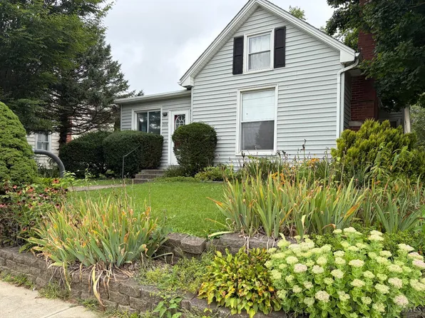 204 Main St, College Corner, OH 45003