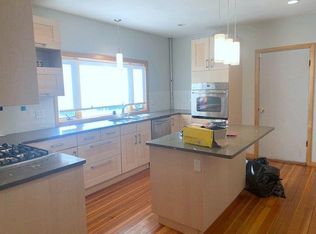 1 Drummond Pl #2, Cambridge, MA 02140