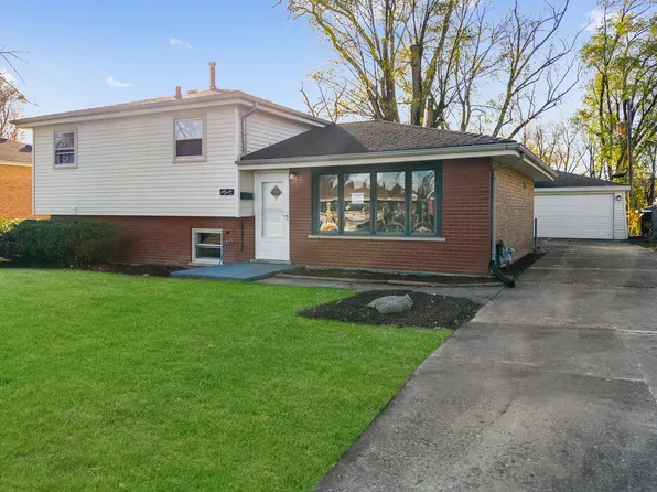 1220 Barbara Ln, Chicago Heights, IL 60411