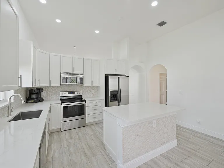 8534 Via D Oro — Photo 10