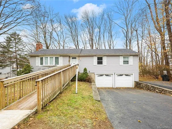 87 Flint Street, Trumbull, CT 06611