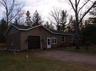 6425 White Rd, Indian River, MI 49749