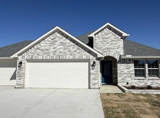 225 Trevor Ln, Greenville, TX 75402