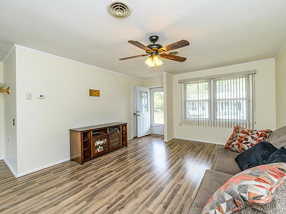 5th image of 7 Westport Dr #71
