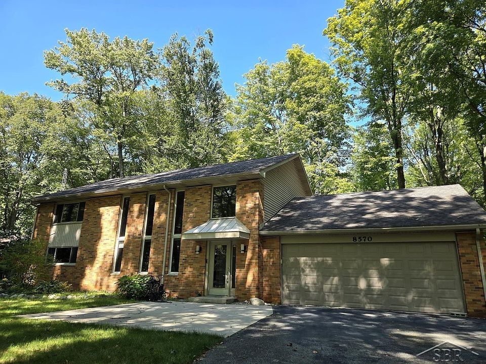 1st image of 8570 Hornbeam Ln