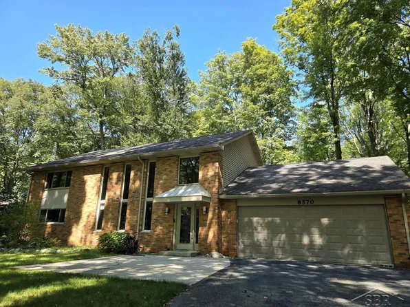 8570 Hornbeam Ln, Saginaw, MI 48603