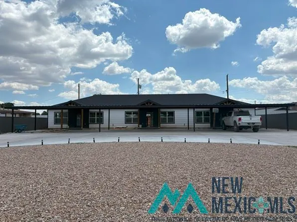 1517 W 18th St, Portales, NM 88130