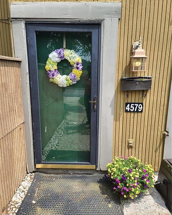 1st image of 4579 Lansmore Dr