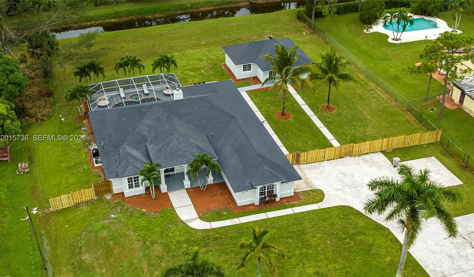 8 bed, 5.0 bath, 3639 sqft, $12,995 — Photo 2