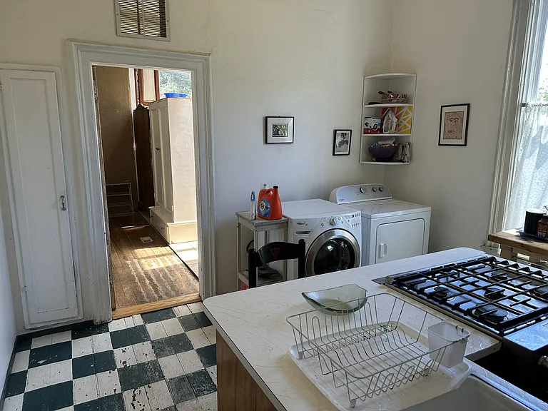 1626 Chestnut St — Photo 7