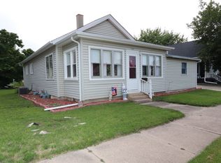 521 Adams St, Ottawa, IL 61350