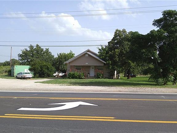 2nd image of 2505 Highway 180 W