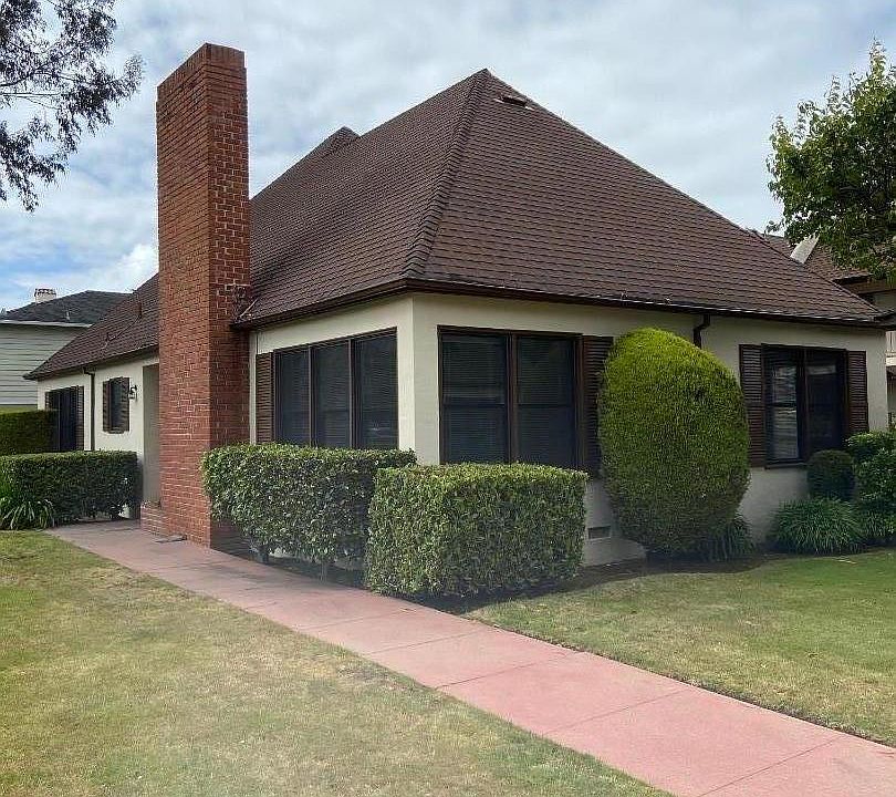 1st image of 1110 El Camino Real #1