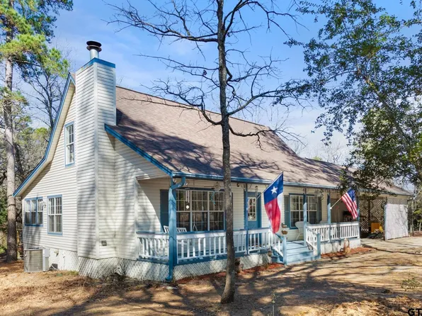 435 Wildwood Trl, Holly Lake Ranch, TX 75765