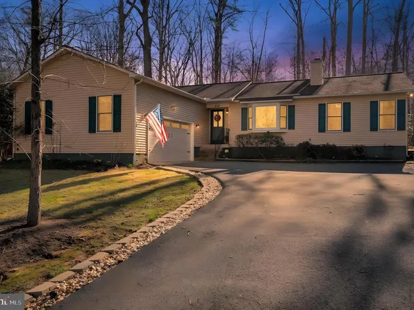 821 Eastover Pkwy, Locust Grove, VA 22508