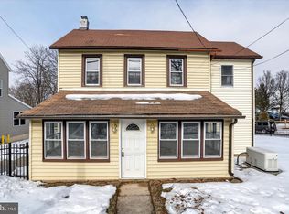 998 Upper Gulph Rd, Wayne, PA 19087