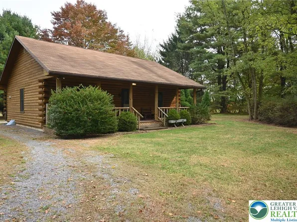 1248 Myrtle Rd, Walnutport, PA 18088