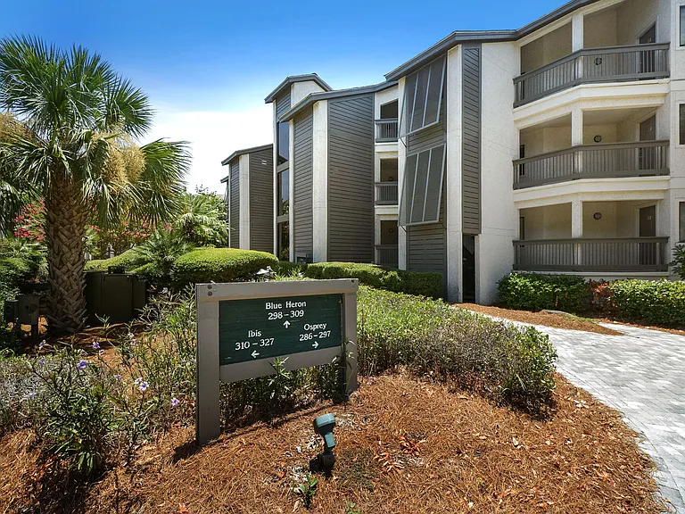 297 Moss Oak Cir — Photo 40