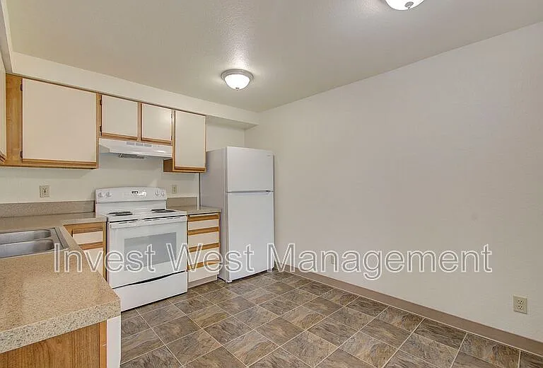 1861 Kingsley Rd #77 — Photo 5