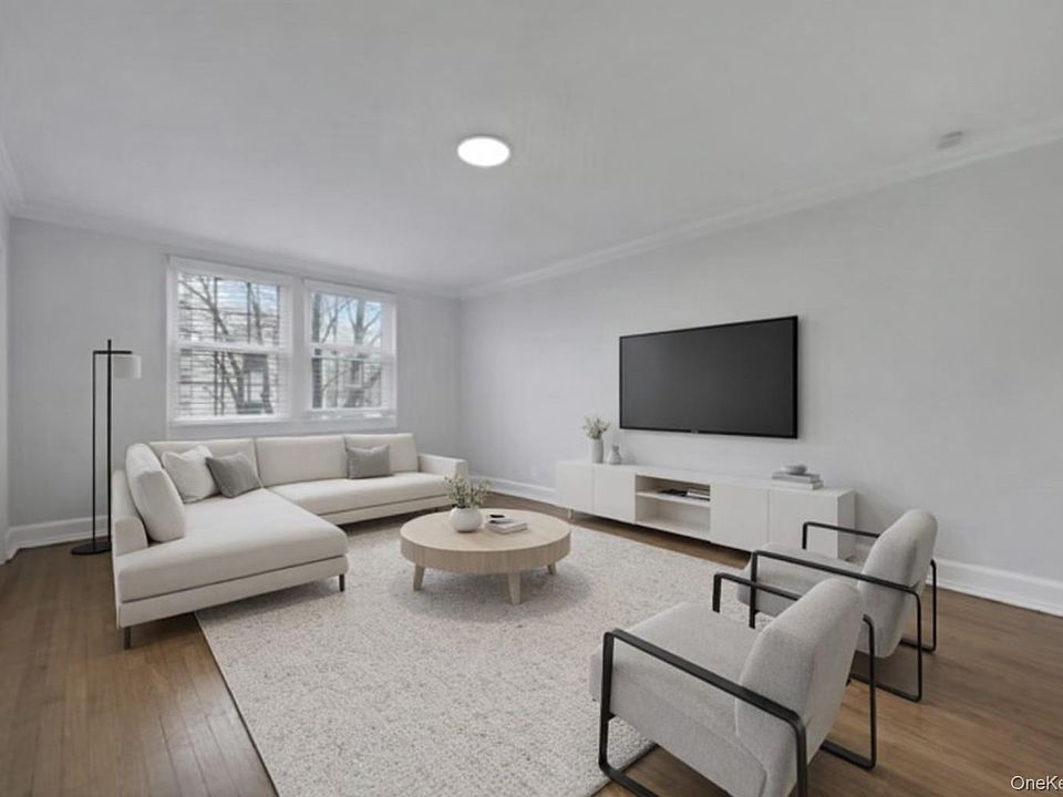 1st image of 64 Kensington Rd APT 1A