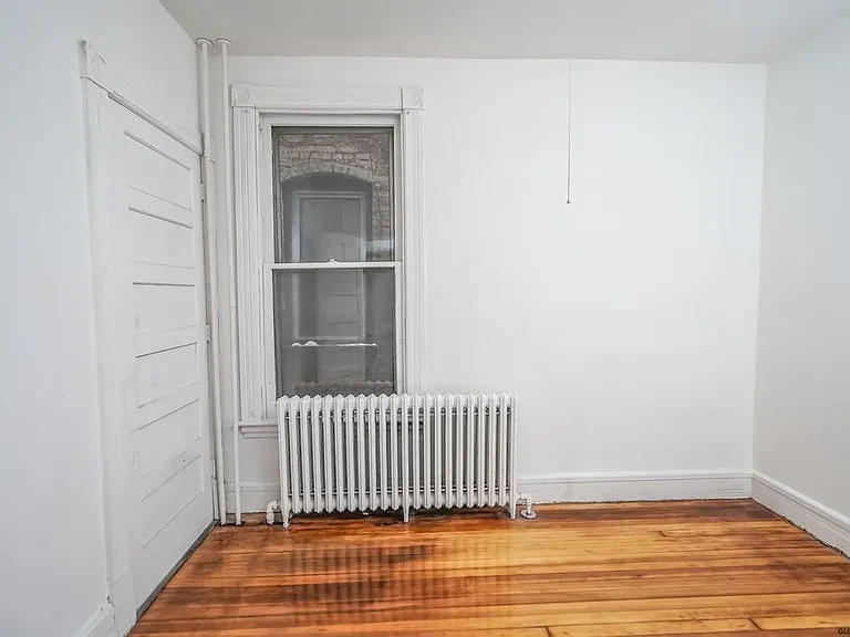53 Oakwood Ave #A — Photo 16