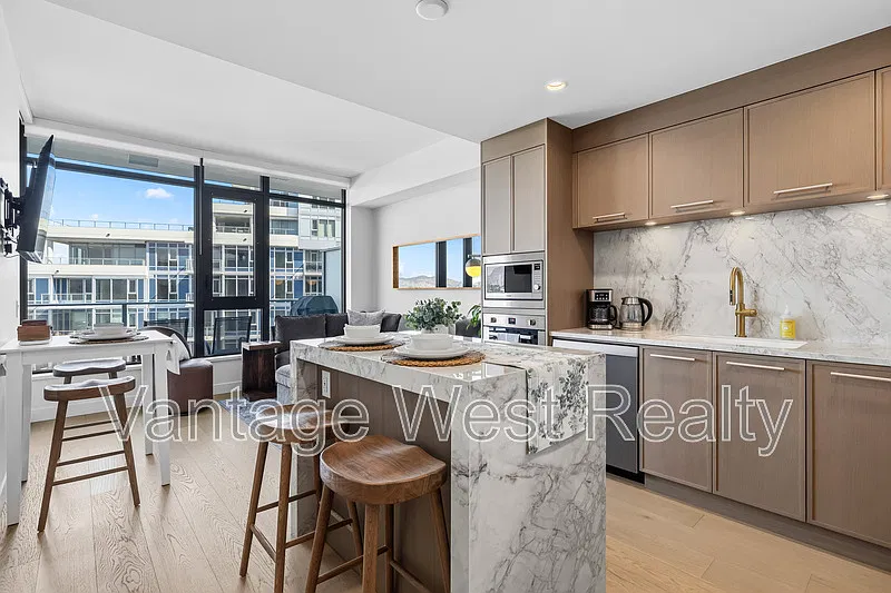 2 bed, 2.0 bath, $2,800 — Photo 4