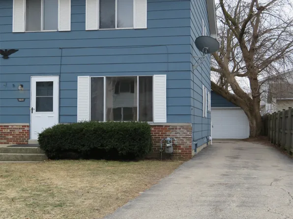 1615 87th Pl, Kenosha, WI 53143