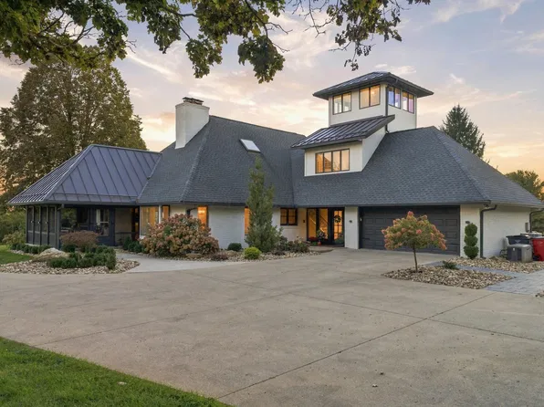 131 Sentinel Pond Ln, Granville, OH 43023