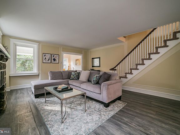 5th image of 716 E Phil Ellena St