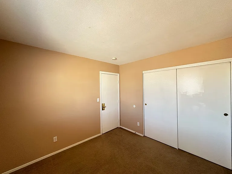4711 Thackerville Ave — Photo 12